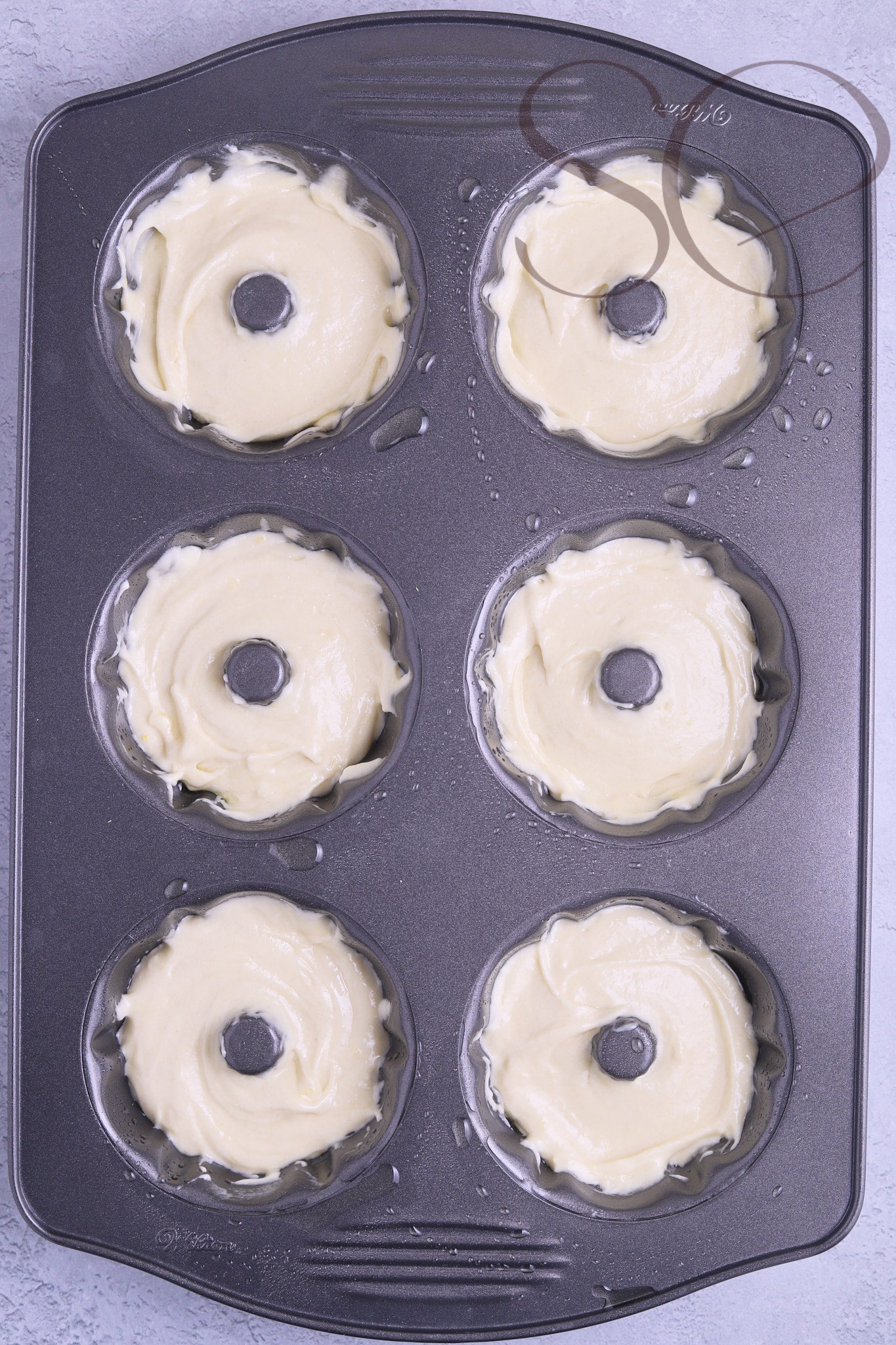 LEMON MINI BUNDT CAKES - SET 1 OF 6