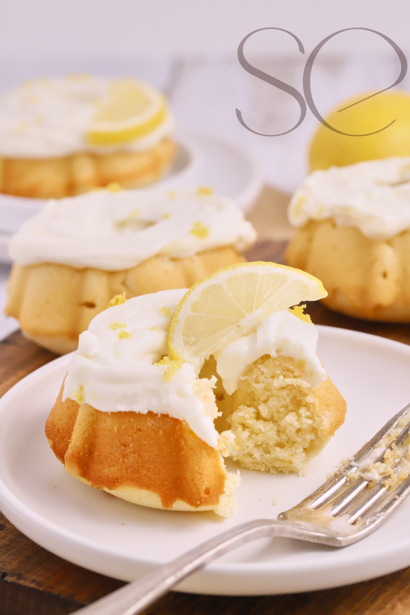 LEMON MINI BUNDT CAKES - SET 2 OF 6