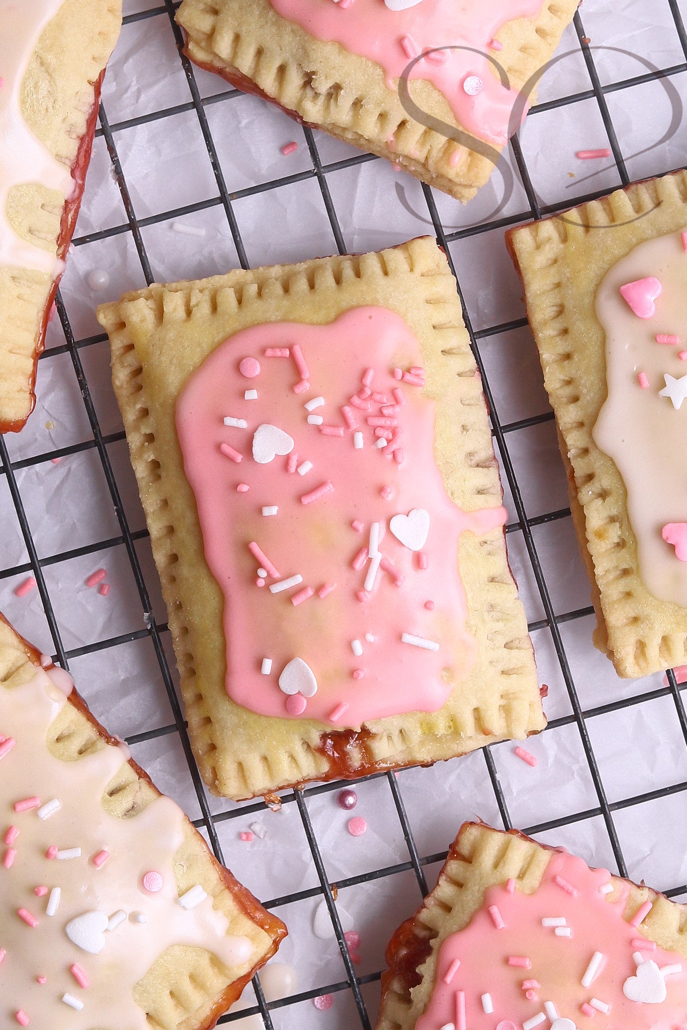 STRAWBERRY POPTARTS - SET 1 OF 2