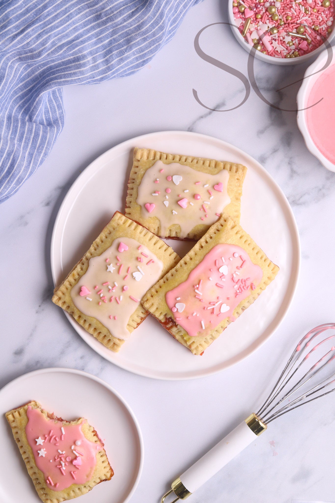 STRAWBERRY POPTARTS - SET 1 OF 2