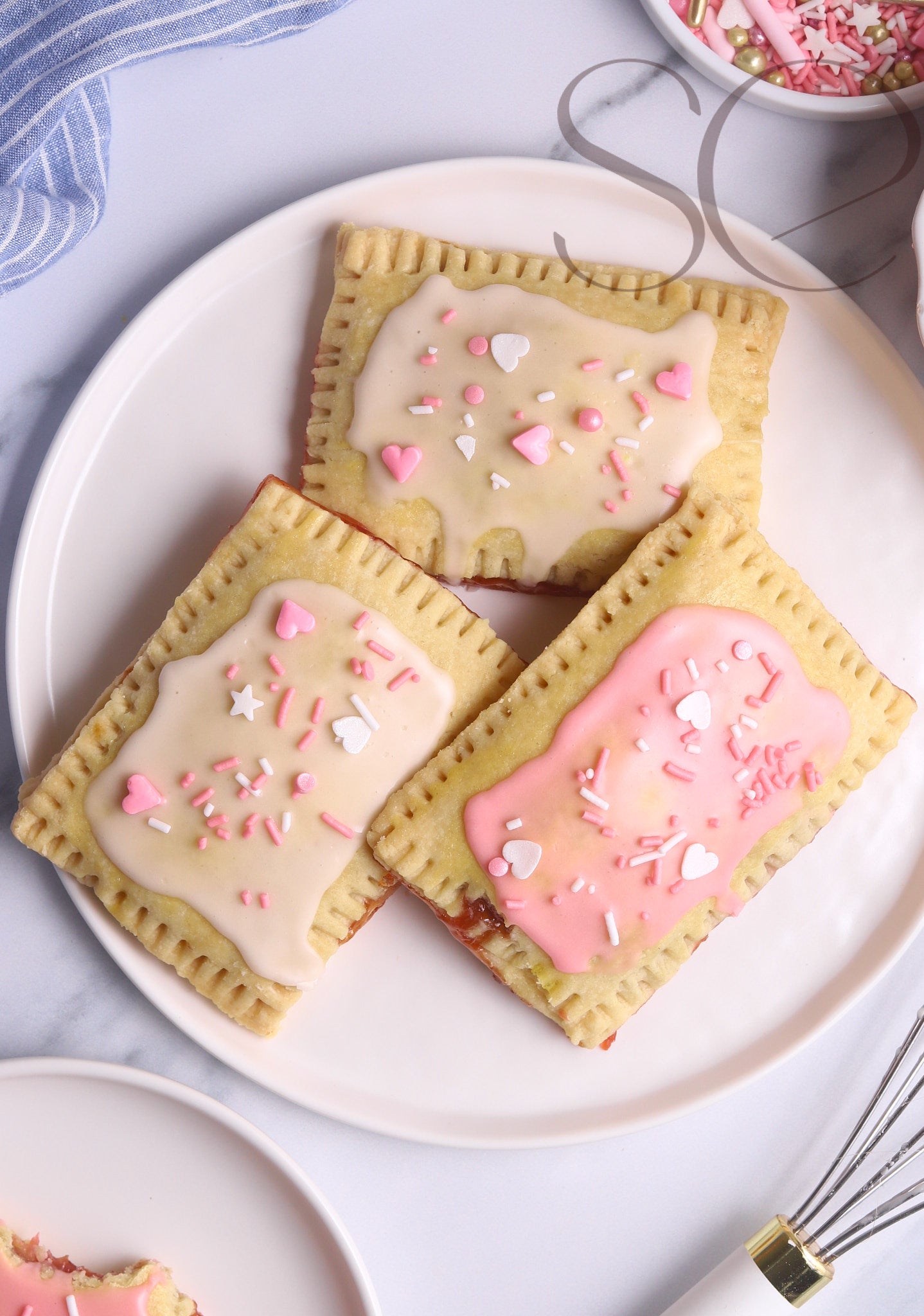 STRAWBERRY POPTARTS - SET 1 OF 2