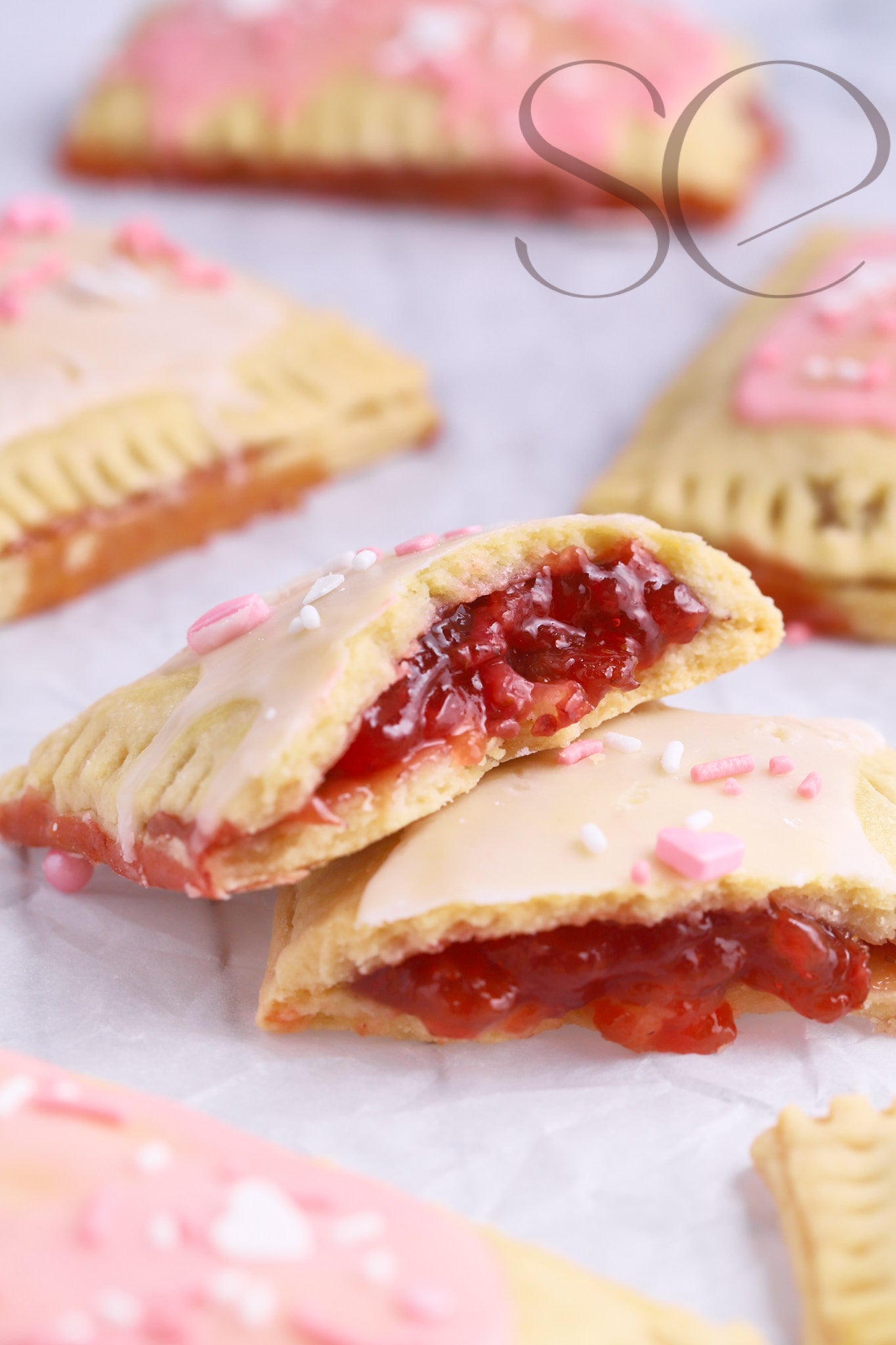 STRAWBERRY POPTARTS - SET 1 OF 2